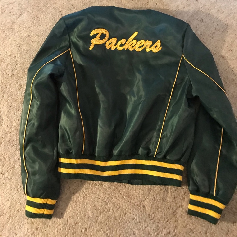 Green Bay Packer jacket. Excellent shape.
